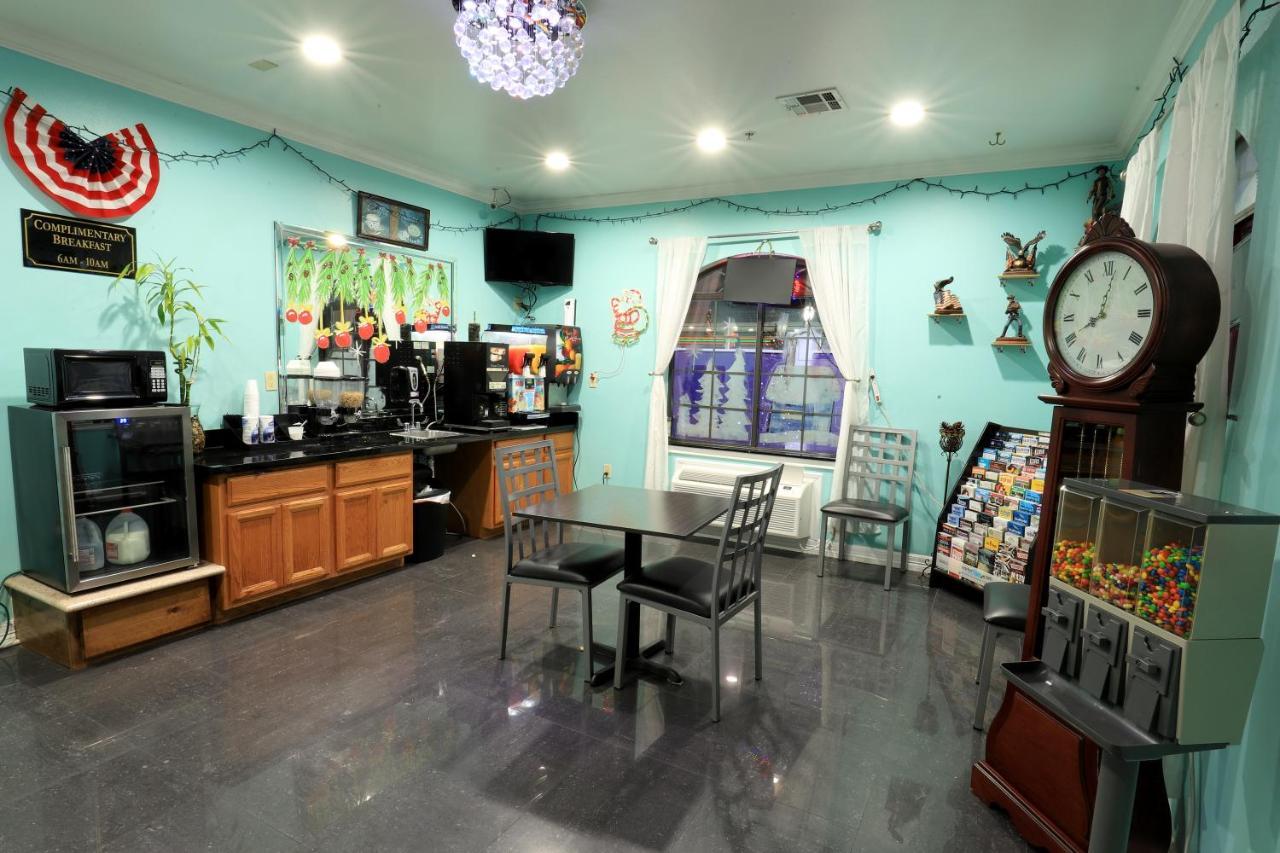 Scottish Inn And Suites Houston-Jones Road Louetta 외부 사진