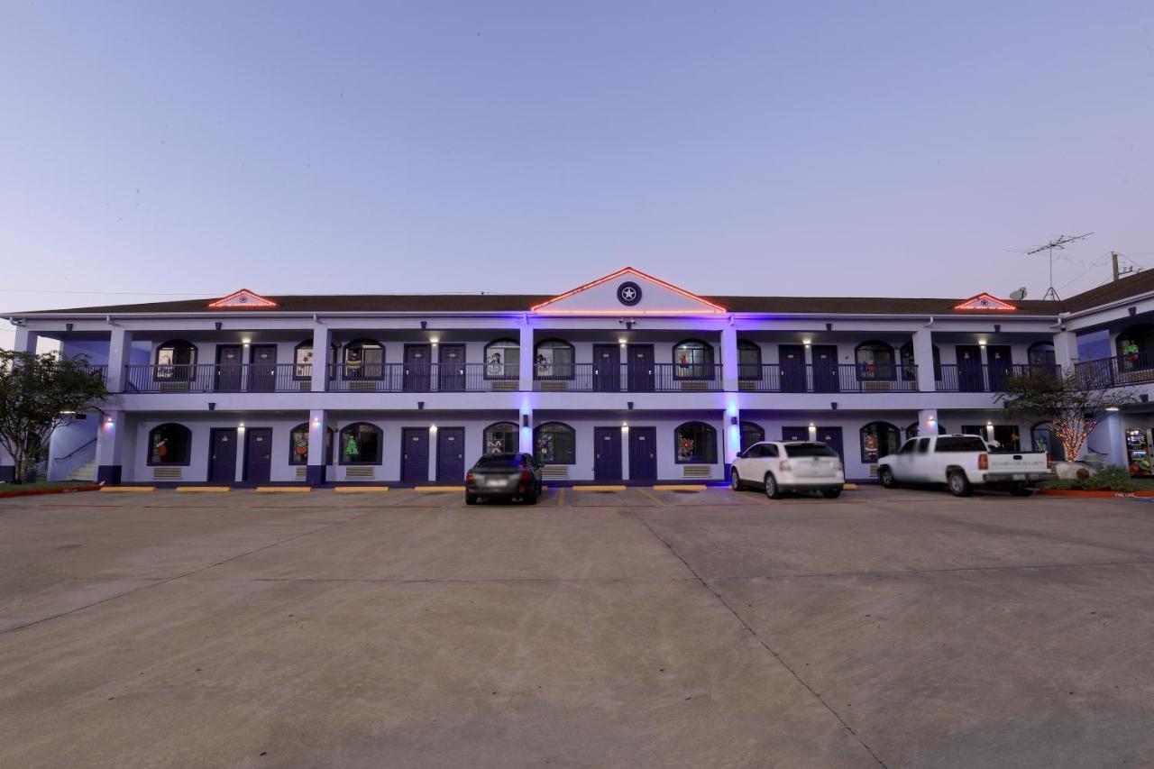 Scottish Inn And Suites Houston-Jones Road Louetta 외부 사진