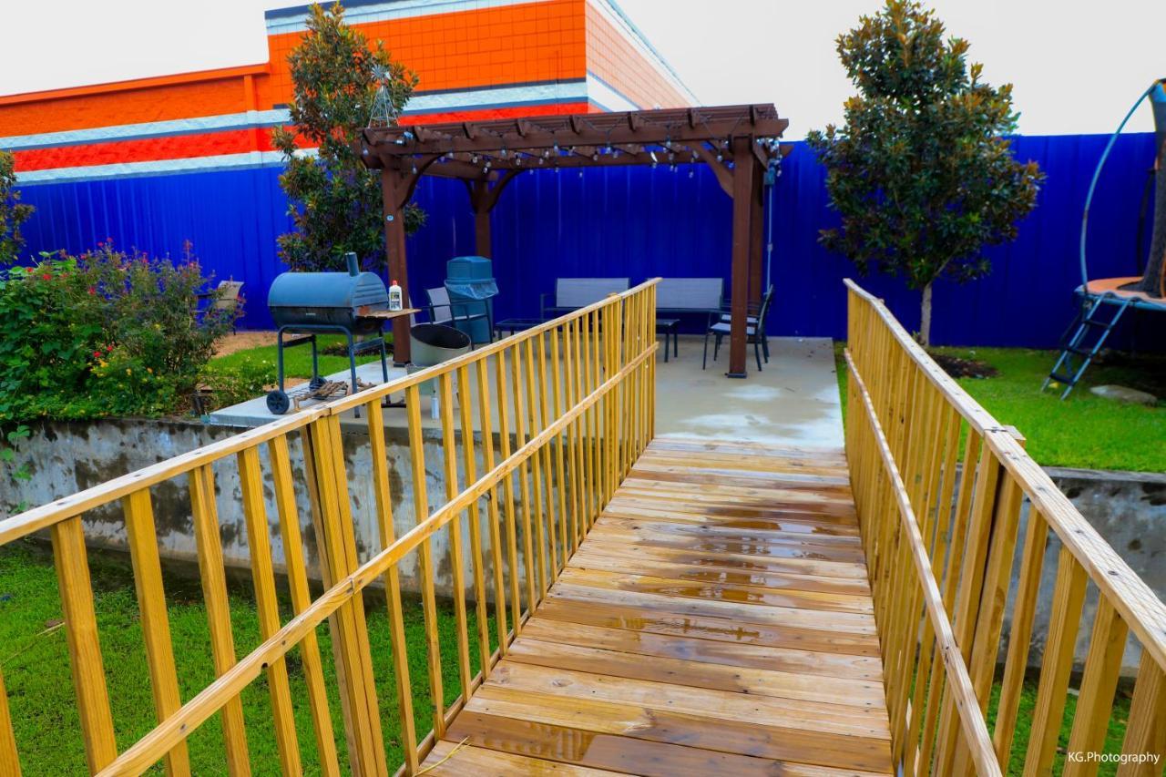 Scottish Inn And Suites Houston-Jones Road Louetta 외부 사진